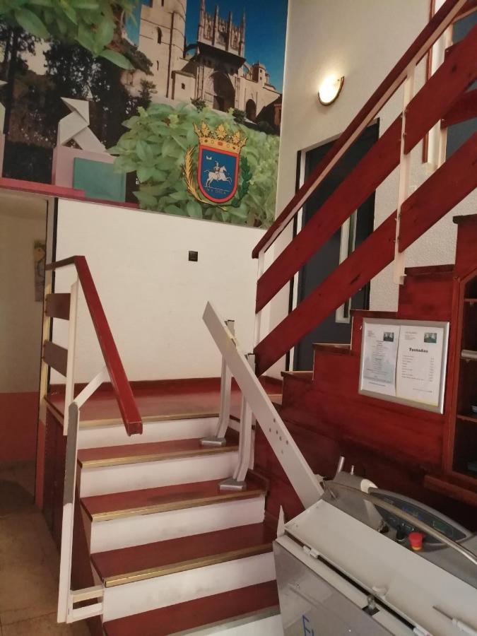 Hostal Jaime I ウエスカ エクステリア 写真