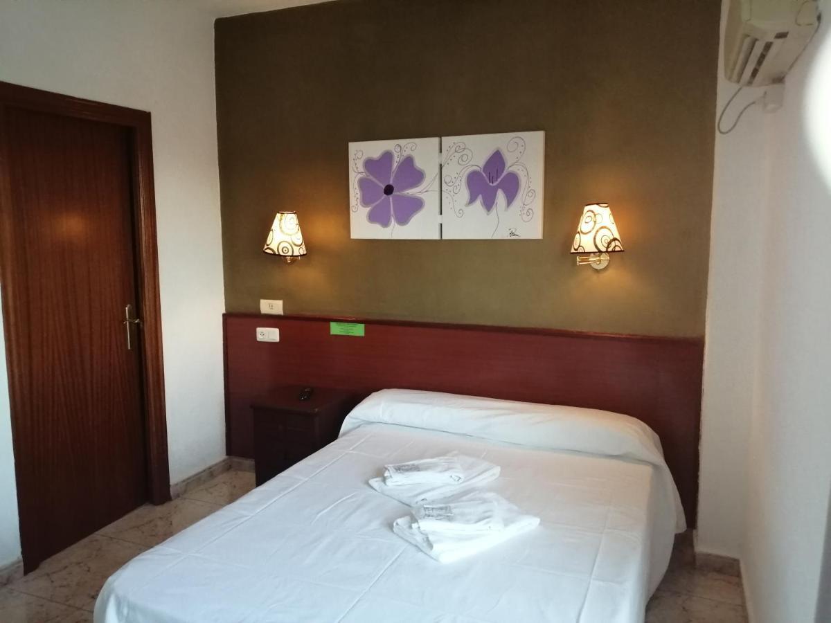 Hostal Jaime I ウエスカ エクステリア 写真