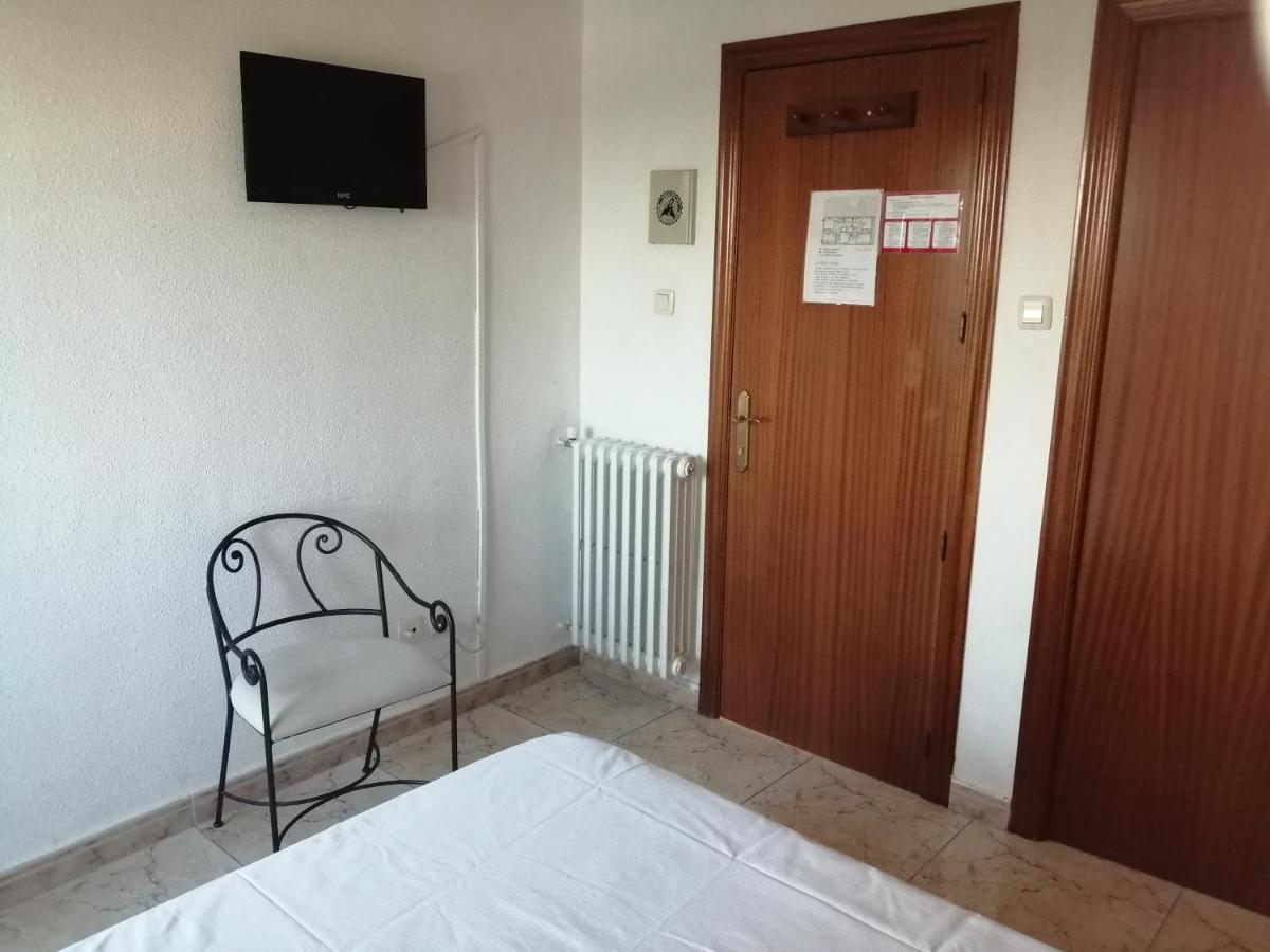Hostal Jaime I ウエスカ エクステリア 写真