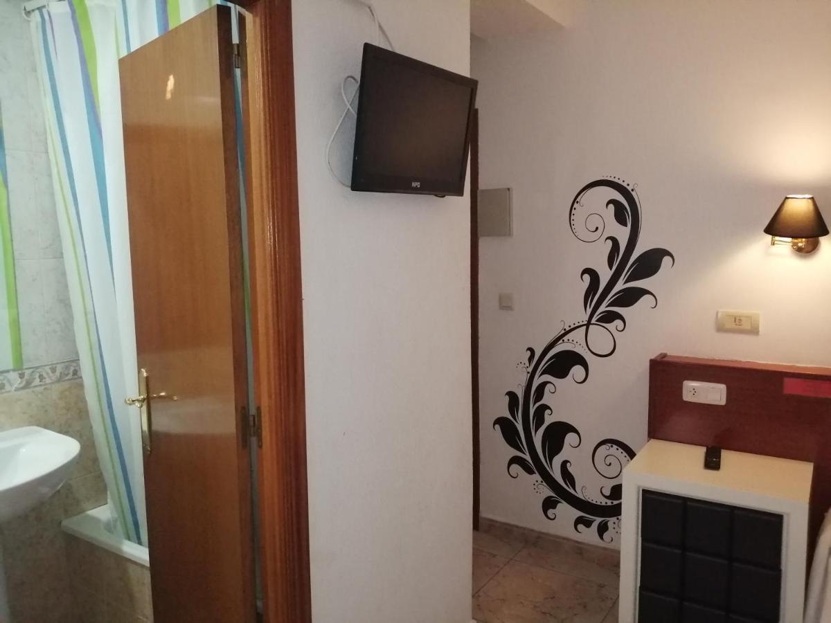 Hostal Jaime I ウエスカ エクステリア 写真