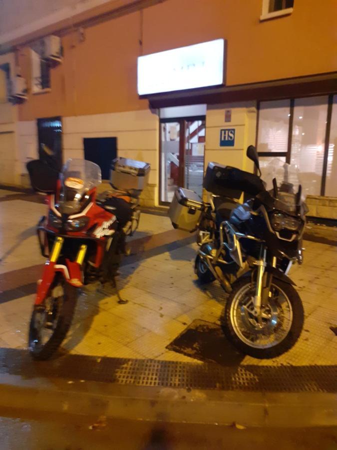 Hostal Jaime I ウエスカ エクステリア 写真