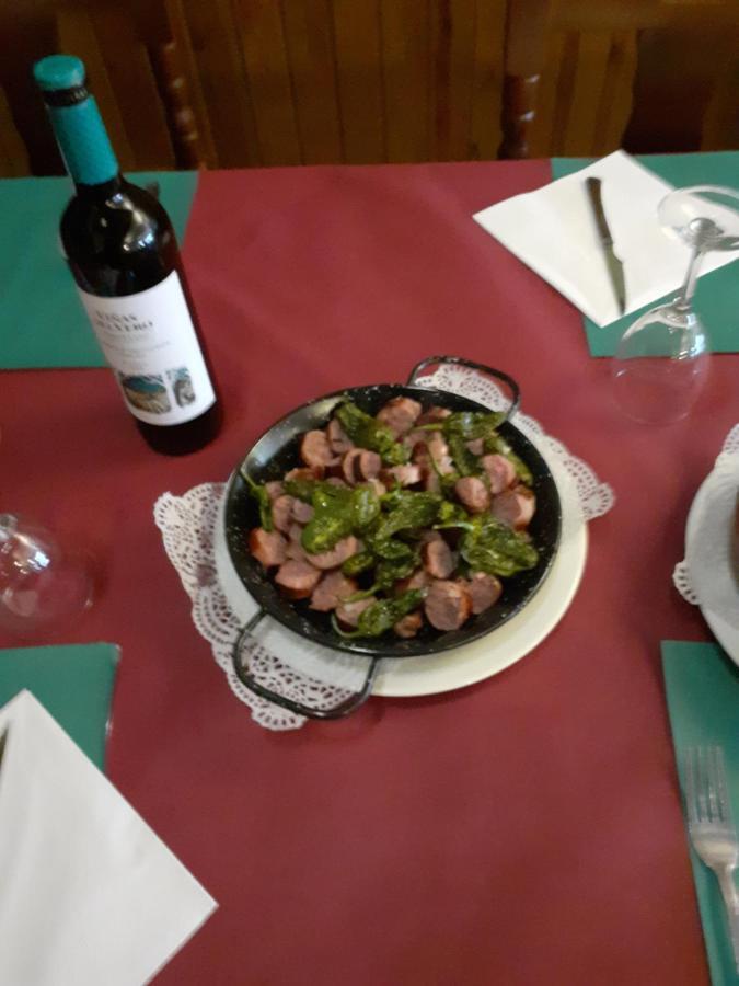 Hostal Jaime I ウエスカ エクステリア 写真